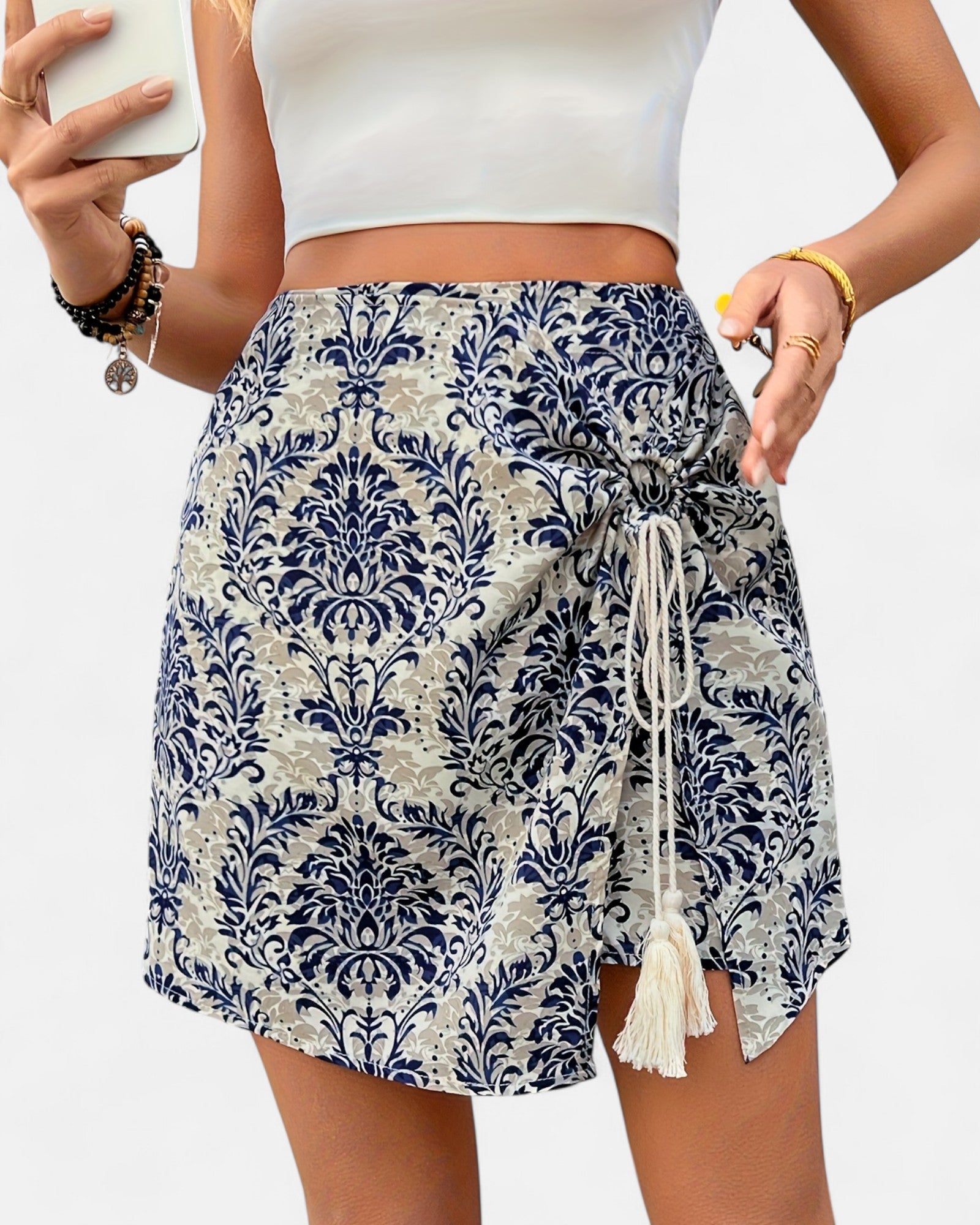 Amoura – High - Waisted Boho Floral Tassel Beach Shorts - Short - Boho Style