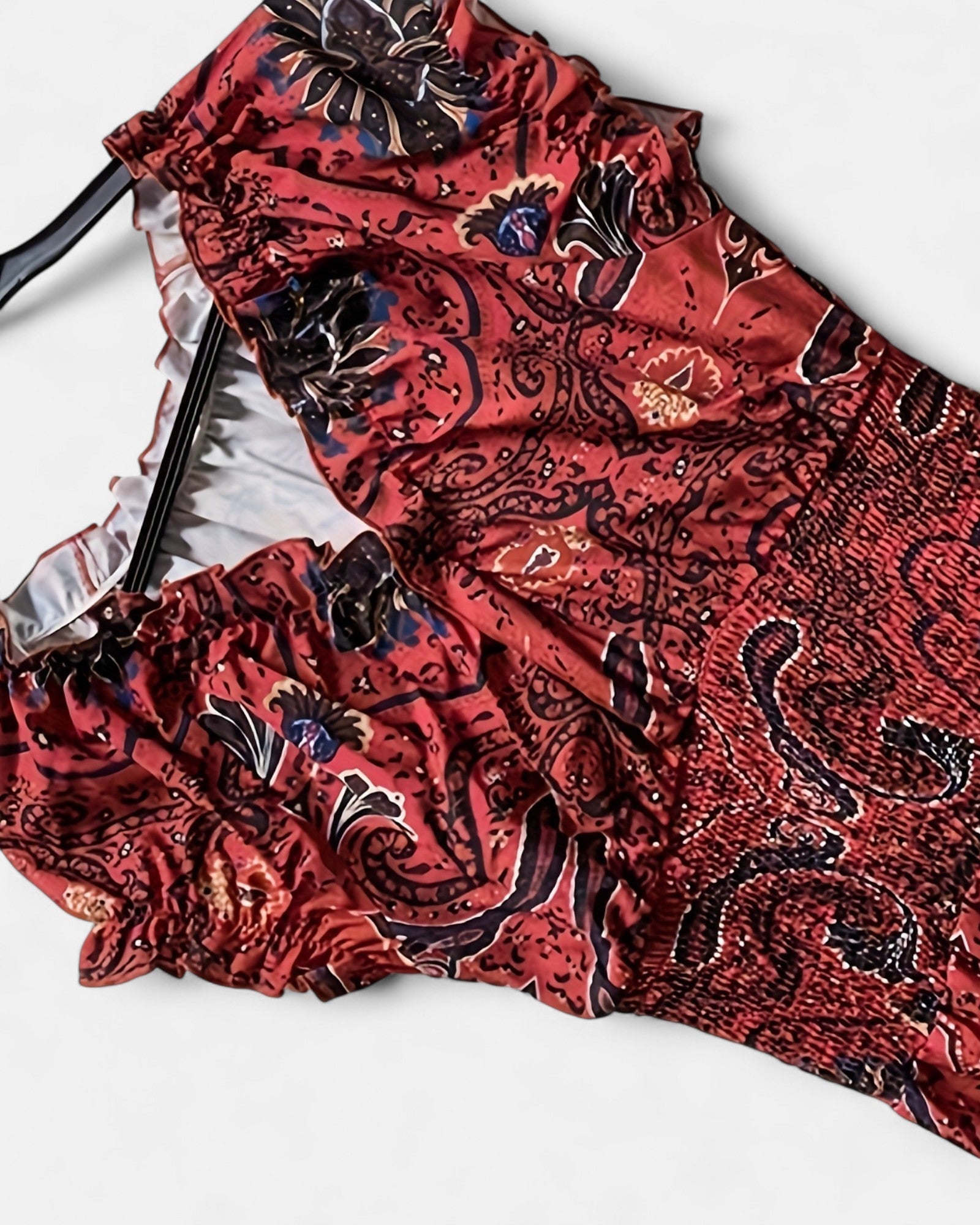 Evra – Flowing Paisley V - Neck Maxi Dress with Ruched Trim - Dress - Boho Style