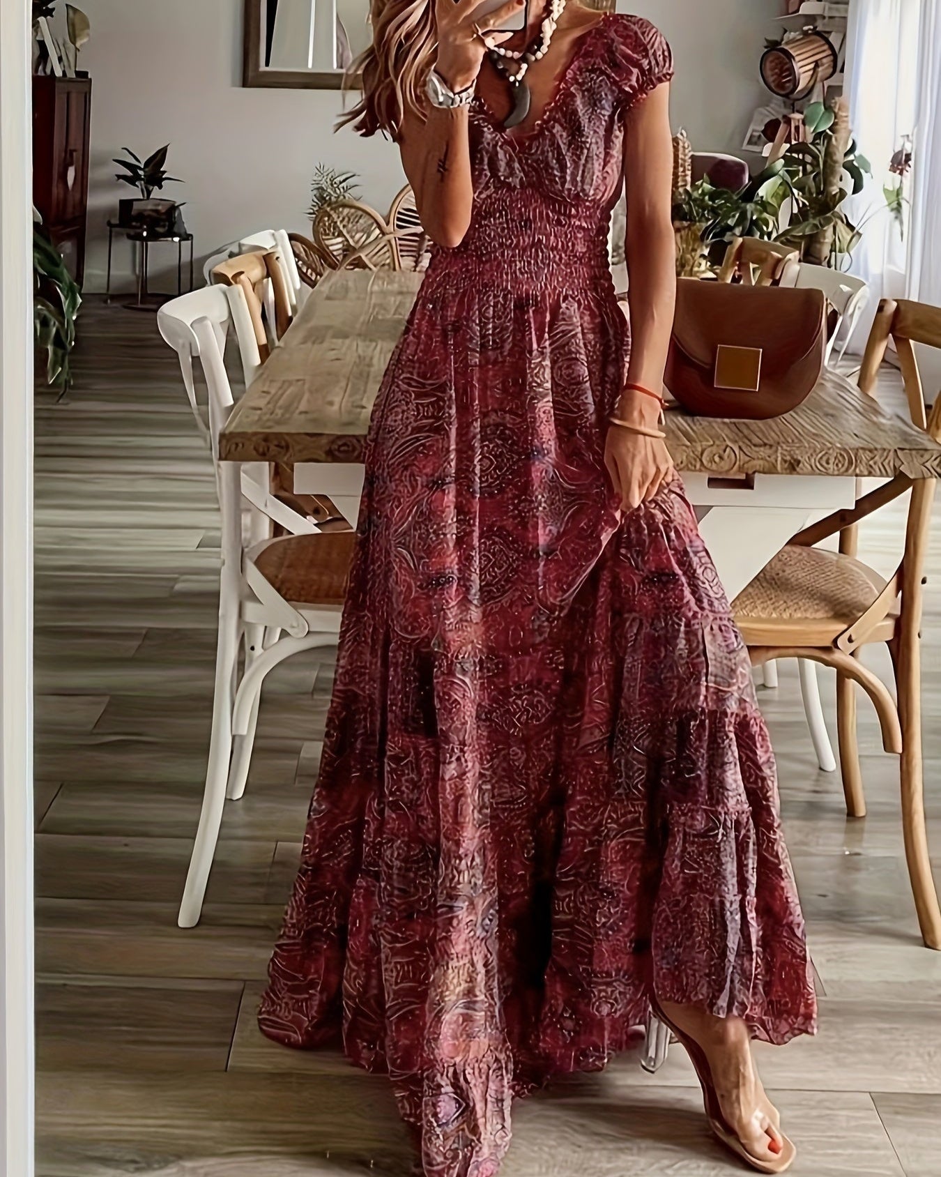 Laura – Chic Floral Maxi Dress with Cinched Waist