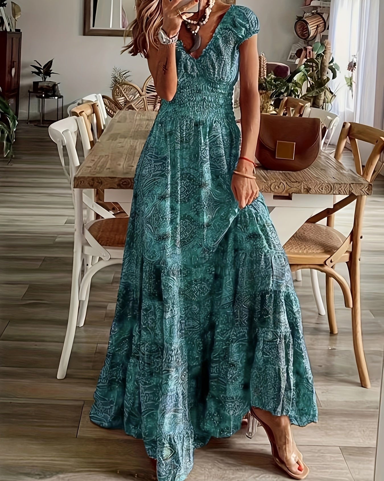 Laura – Chic Floral Maxi Dress with Cinched Waist